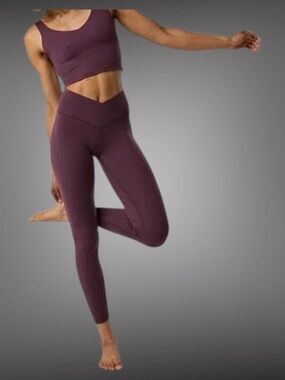 OFFLINE by Aerie Real Me CrossOver Leggings M. BLACK. New without Tags.